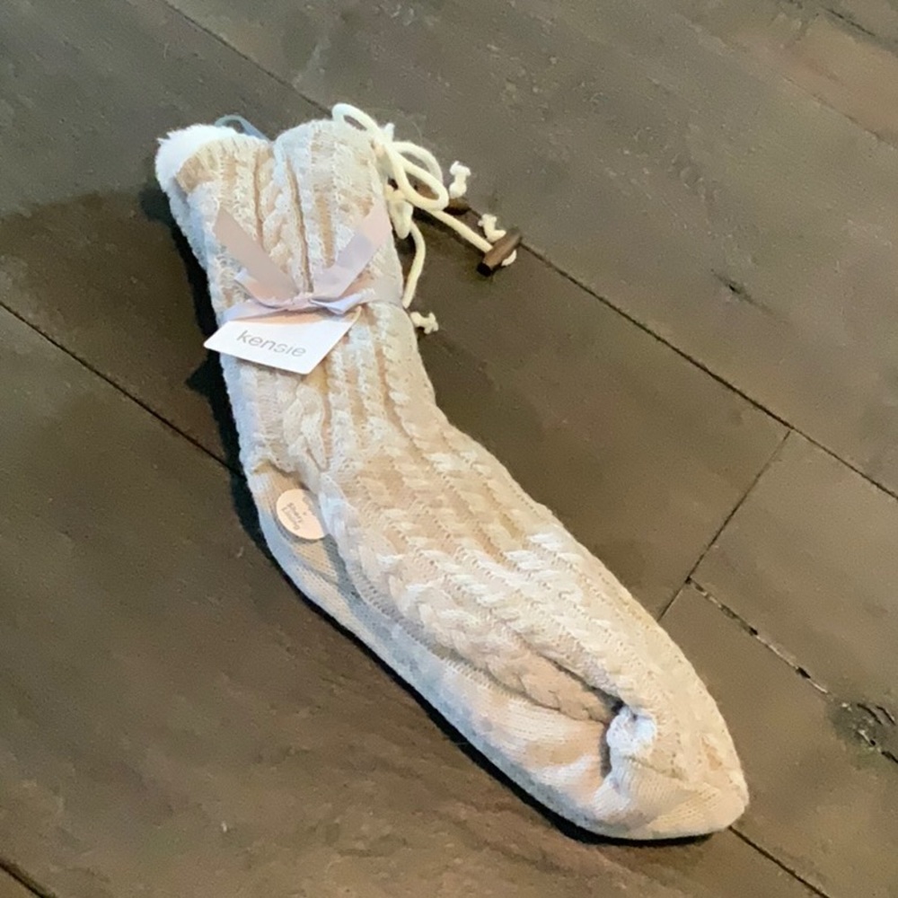 Knit Socks with Sherpa Lining